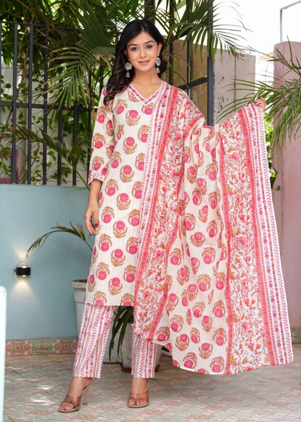 Women Floral Pampas Printed Pure Cotton Kurta with Trousers & Dupatta