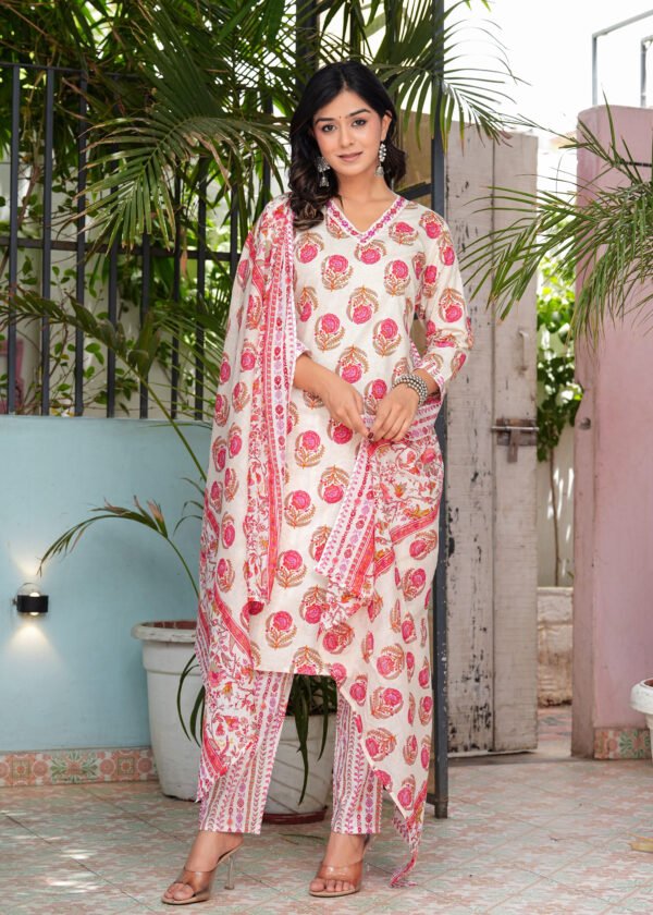 Women Floral Pampas Printed Pure Cotton Kurta with Trousers & Dupatta