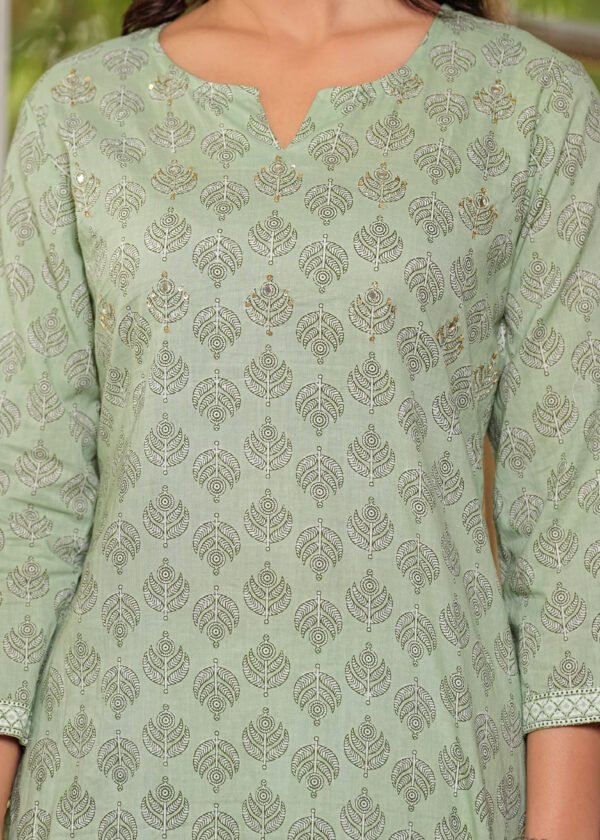 Women Floral Clay Ash Printed Pure Cotton Kurta with Trousers & Dupatta